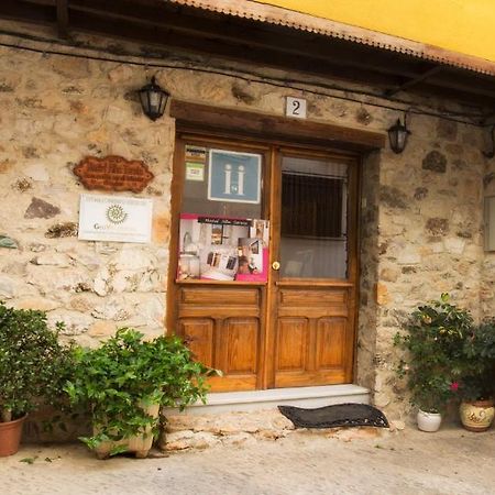 Hostal Alba Taruta Guadalupe  Zewnętrze zdjęcie
