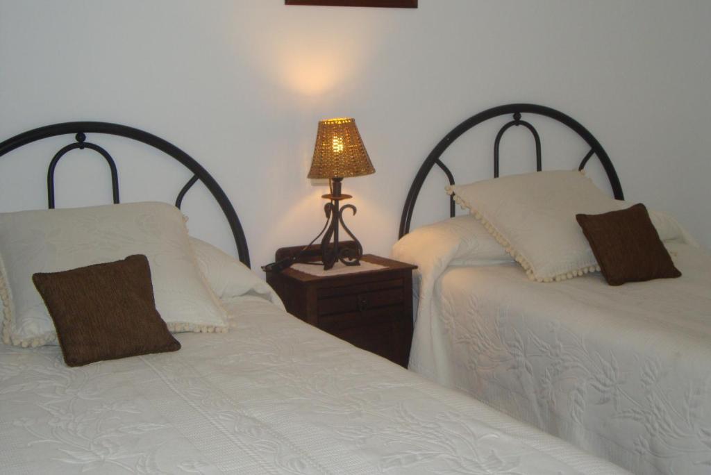 Hostal Alba Taruta Guadalupe  Pokój zdjęcie